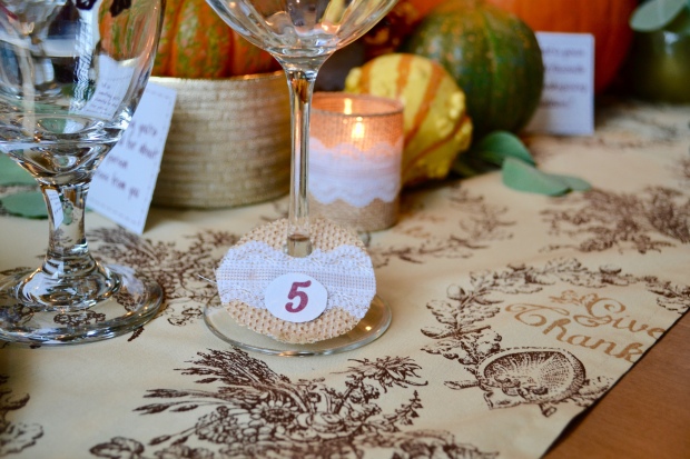 {Fun, Yum & Frills} Handmade burlap and lace wine tags to match this rustic and colorful Friendsgiving/Thanksgiving tablescape on funyumandfrills.com